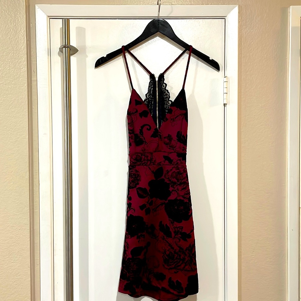 Burgundy Velvet Floral Pattern Dress